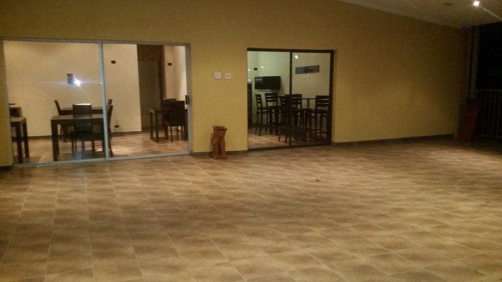 African Phoenix Guest Lodge Йоханесбург Екстериор снимка